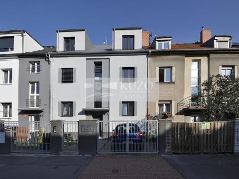Pronájem bytu 2+kk, Praha, Náhorní, 42 m2