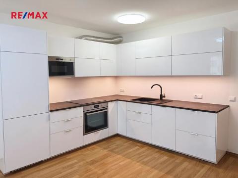 Prodej bytu 2+kk, Praha - Libeň, V zahradách, 60 m2