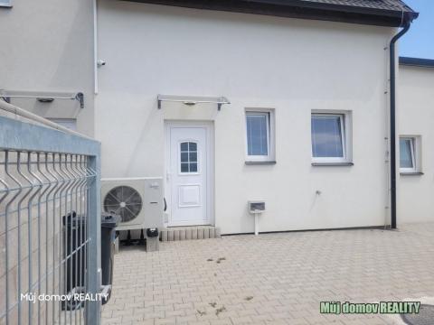 Pronájem bytu 2+1, Kostelec nad Labem - Jiřice, Okružní, 55 m2