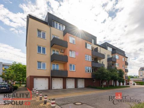 Pronájem bytu 3+kk, Hradec Králové - Třebeš, Ve Stromovce, 68 m2
