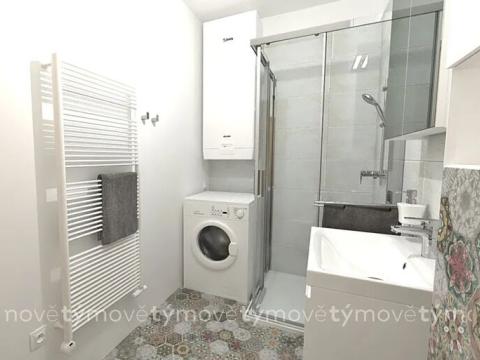 Pronájem bytu 1+kk, Pardubice, Ve Lhotkách, 32 m2