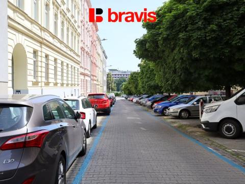Pronájem kanceláře, Brno, Ptašínského, 89 m2