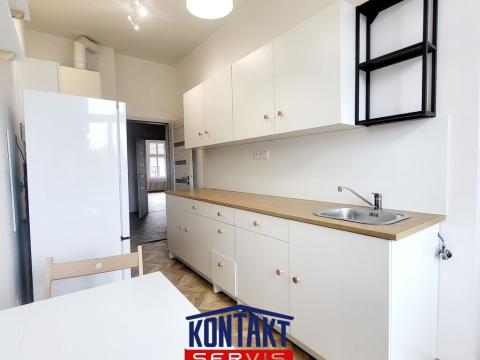 Pronájem bytu 3+1, České Budějovice, Lannova tř., 85 m2