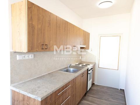 Pronájem bytu 3+1, Břidličná, Dlouhá, 80 m2