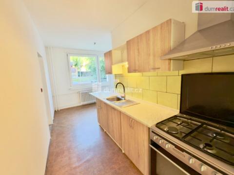 Pronájem bytu 3+1, Ústí nad Labem - Neštěmice, Na Výšině, 90 m2