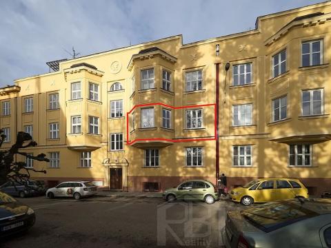 Prodej bytu 3+kk, Jindřichův Hradec, Sládkova, 79 m2