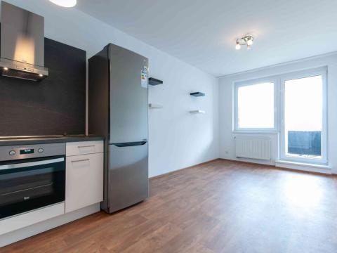 Pronájem bytu 1+kk, Praha - Střížkov, Zakšínská, 26 m2