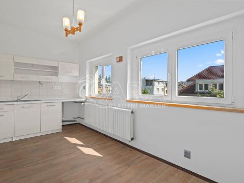 Pronájem bytu 2+kk, Praha - Prosek, Poleradská, 40 m2