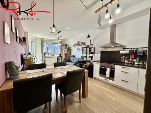 Pronájem bytu 2+kk, Praha, Klementova, 57 m2