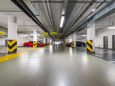 Pronájem garážového stání, Praha - Vinohrady, Korunní, 15 m2
