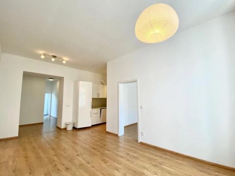 Pronájem bytu 2+kk, Praha - Smíchov, Na Celné, 55 m2