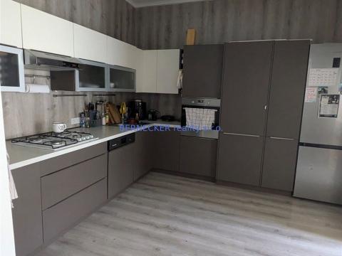 Pronájem bytu 3+kk, Hradec Králové, Švehlova, 75 m2