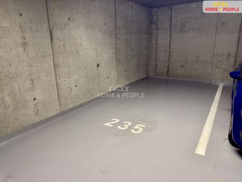 Pronájem garáže, Praha - Dolní Měcholupy, Kardausova, 14 m2