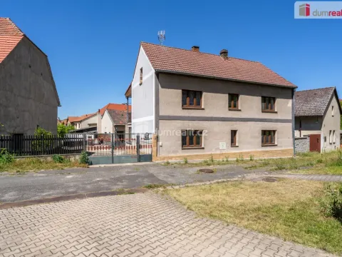 Prodej rodinného domu, Bechlín, 180 m2