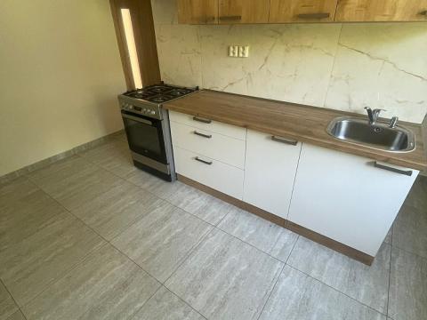 Pronájem bytu 3+1, Praha - Satalice, U obory, 74 m2