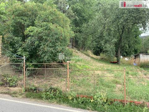 Prodej pozemku pro bydlení, Nesvačily, 530 m2