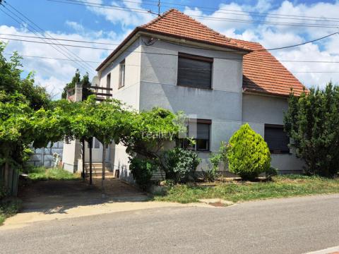 Prodej rodinného domu, Újezdec, 160 m2