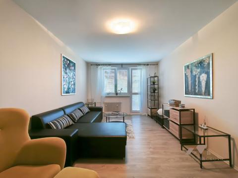 Pronájem bytu 2+1, Zlín - Malenovice, Chelčického, 58 m2