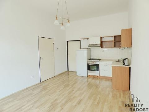 Pronájem bytu 2+kk, Praha - Vršovice, 28. pluku, 54 m2