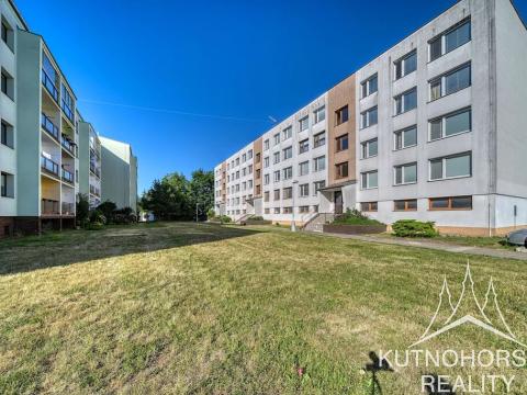 Prodej bytu 3+1, Pečky, V Horkách, 69 m2