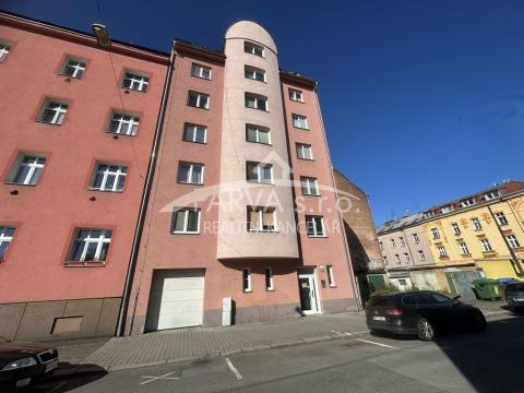 Pronájem bytu 1+kk, Plzeň - Východní Předměstí, Božkovská, 34 m2
