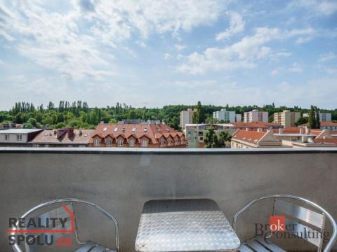 Prodej bytu 1+kk, Praha - Vysočany, Skloněná, 40 m2