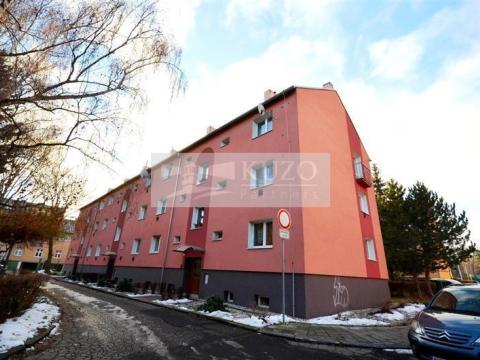 Pronájem bytu 2+1, Chomutov, Karla Buriana, 47 m2