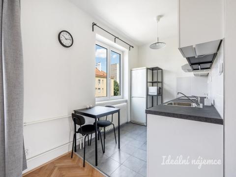 Pronájem bytu 2+kk, Praha, U kombinátu, 46 m2