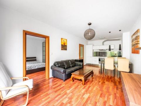 Pronájem bytu 2+kk, Praha - Holešovice, Na Maninách, 55 m2