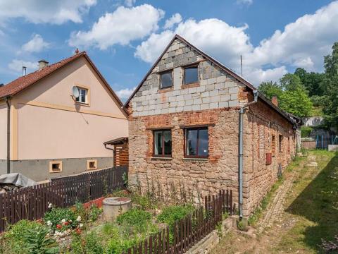 Prodej rodinného domu, Lužná, Komenského, 145 m2