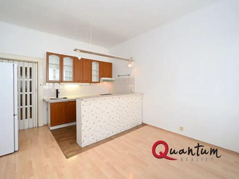 Pronájem bytu 2+kk, Praha - Holešovice, Osadní, 55 m2