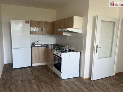 Pronájem bytu 2+kk, Praha - Kobylisy, Mirovická, 43 m2