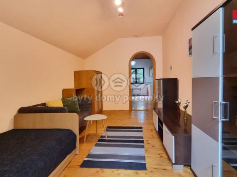 Pronájem bytu 1+1, Karlovy Vary - Hůrky, K Letišti, 63 m2