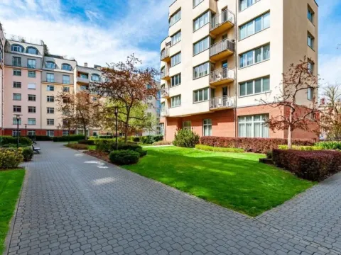 Prodej bytu 2+kk, Praha - Vinohrady, U Zvonařky, 116 m2