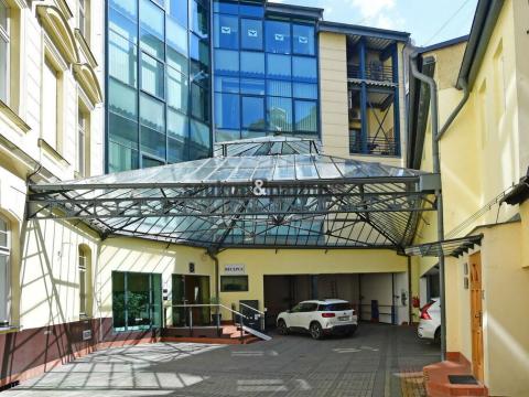 Pronájem kanceláře, Praha - Karlín, Pobřežní, 125 m2