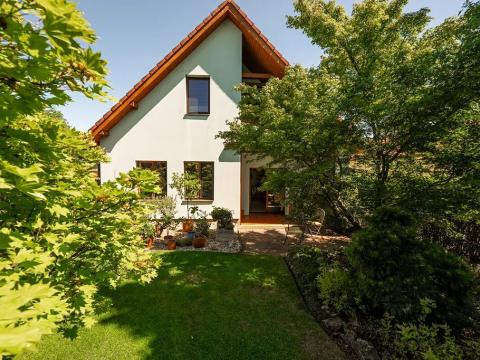 Prodej rodinného domu, Praha - Lysolaje, Sportovců, 165 m2