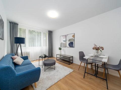 Prodej bytu 2+kk, Praha - Střížkov, Šluknovská, 41 m2