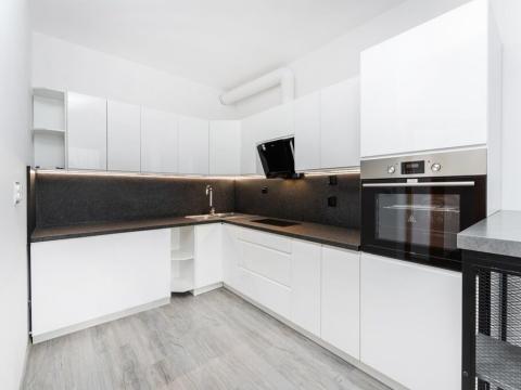 Pronájem bytu 2+kk, Hradec Králové - Třebeš, Svatojánská, 32 m2
