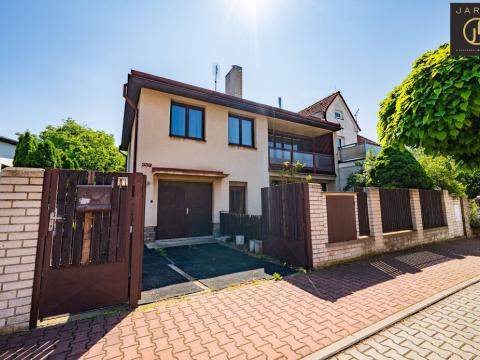 Prodej rodinného domu, Praha - Dolní Měcholupy, Na Slavíkově, 200 m2