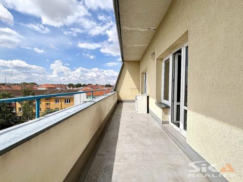 Prodej bytu 2+1, Louny, Tyršovo nám., 60 m2