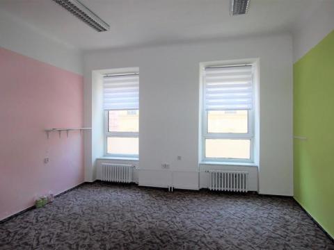 Pronájem kanceláře, Brno - Veveří, Slovákova, 26 m2