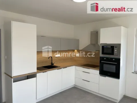 Pronájem bytu 2+1, Slavičín - Divnice, 63 m2