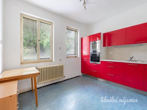 Pronájem bytu 3+1, Praha - Smíchov, Pod Kesnerkou, 70 m2