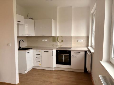 Pronájem bytu 2+kk, Praha, Humpolecká, 44 m2