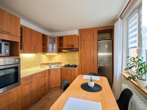 Pronájem bytu 3+1, Pardubice, Na Drážce, 70 m2