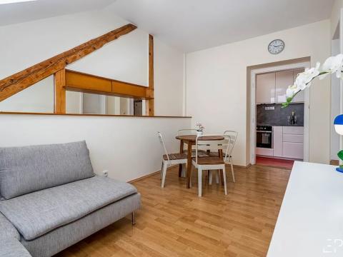 Pronájem bytu 3+kk, Praha - Libeň, Novákových, 60 m2