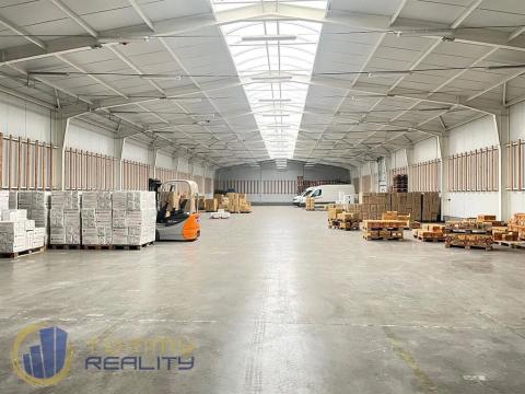 Pronájem skladu, Jenštejn, 550 m2