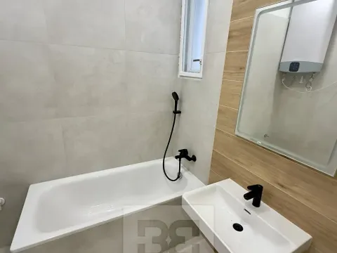 Prodej bytu 2+kk, Praha - Smíchov, Křížová, 51 m2