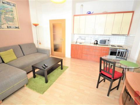 Pronájem bytu 2+kk, Praha - Libeň, Českomoravská, 59 m2