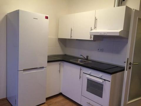 Pronájem bytu 1+kk, Praha - Letňany, Miroslava Hajna, 40 m2